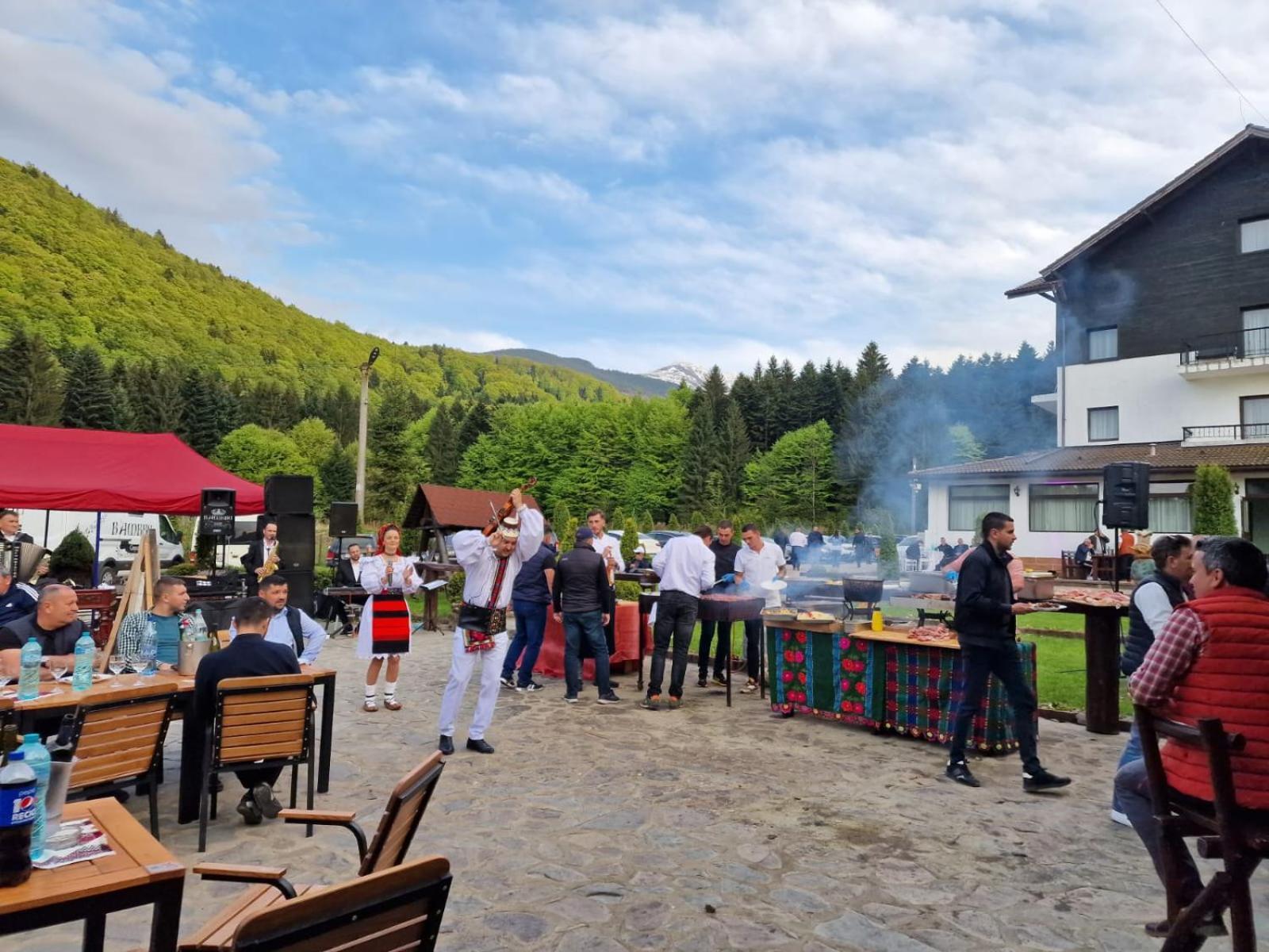 Sîmbăta de Sus Hotel Miruna מראה חיצוני תמונה