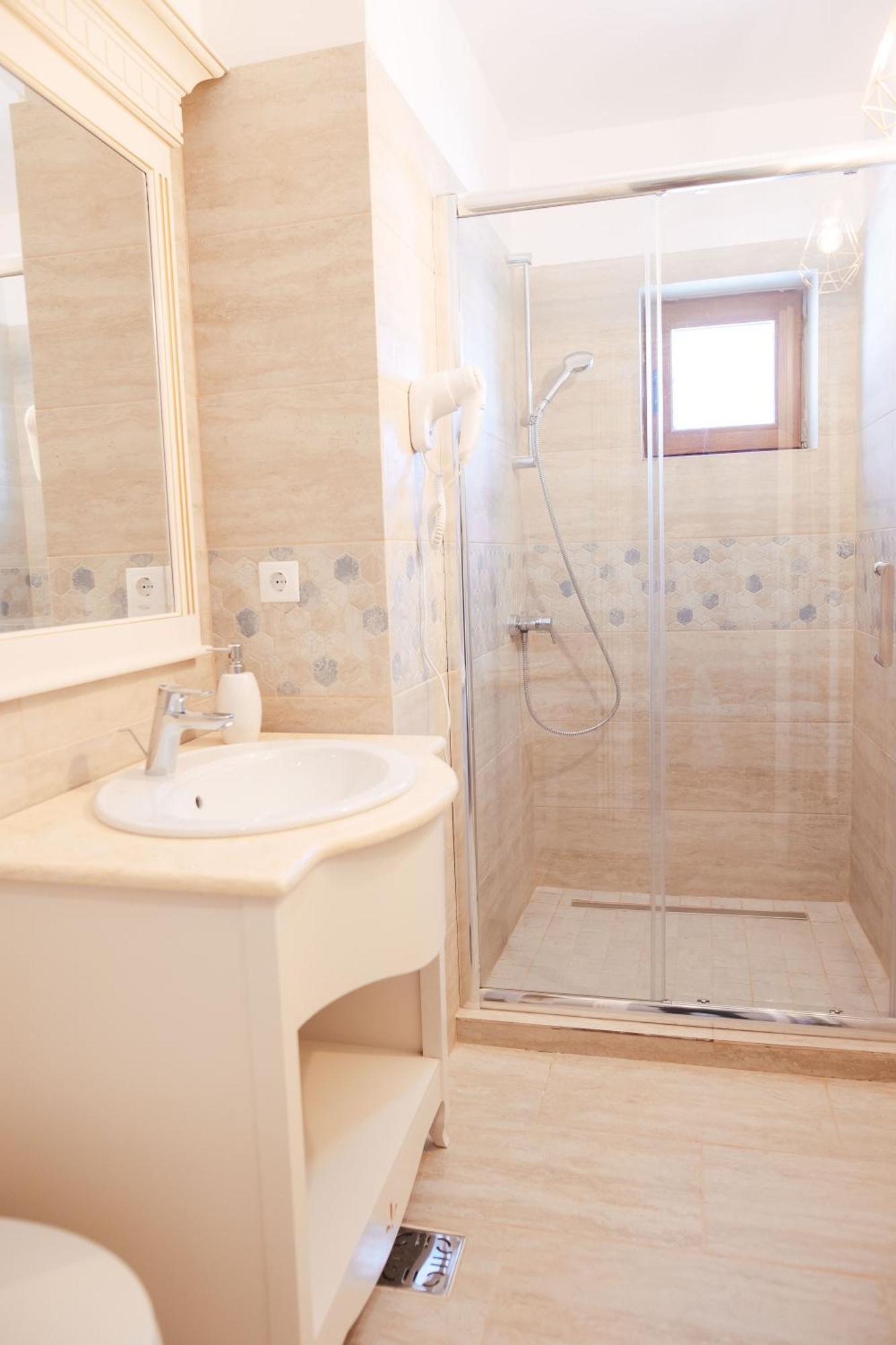 Sîmbăta de Sus Hotel Miruna מראה חיצוני תמונה