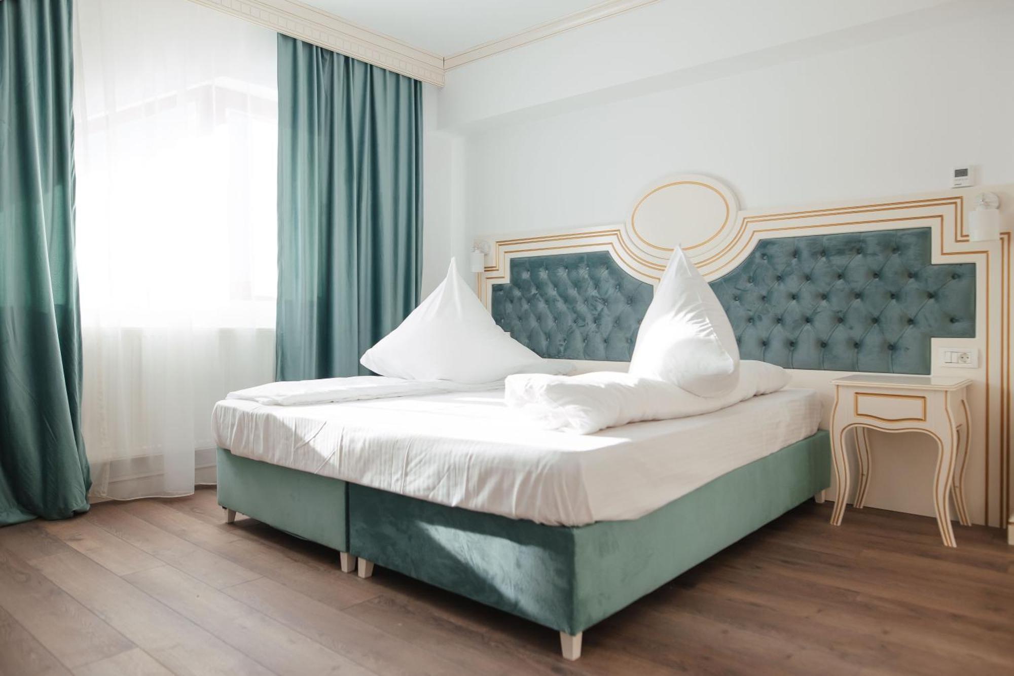 Sîmbăta de Sus Hotel Miruna מראה חיצוני תמונה
