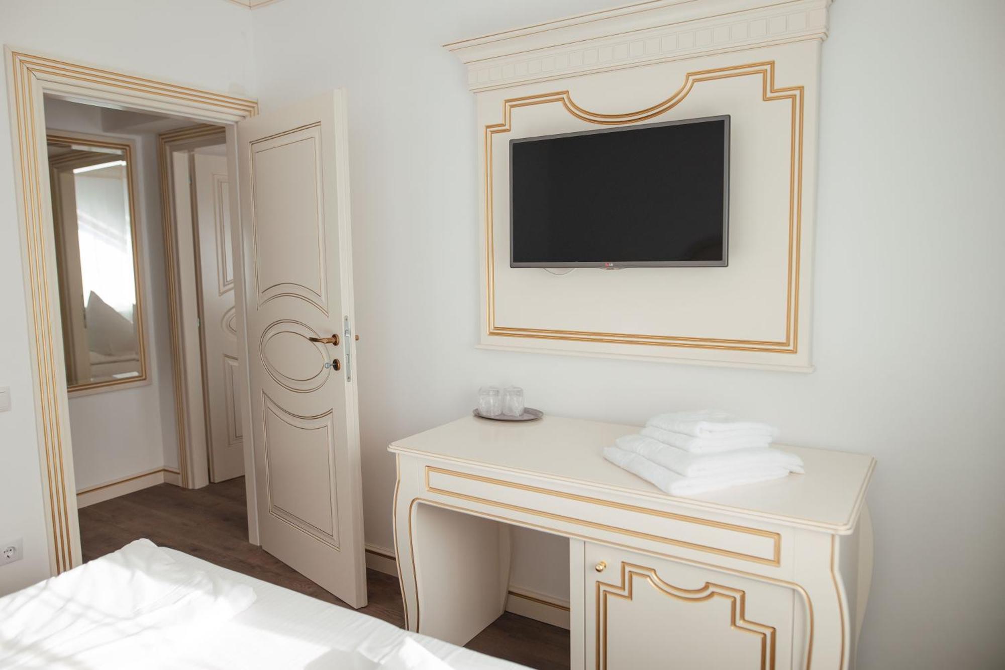 Sîmbăta de Sus Hotel Miruna מראה חיצוני תמונה